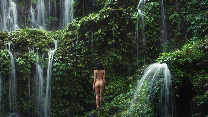 Best locations for outdoor nude photography — article by Buyanskyy